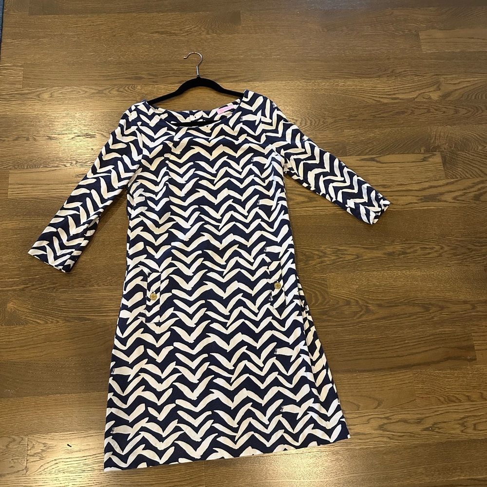 Lilly Pulitzer Chevron Patterned Navy and White Dress with gold buttons